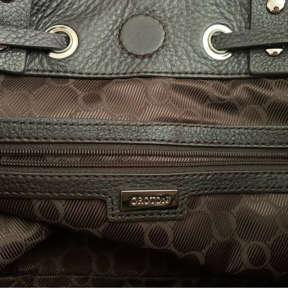 ✨Host Pick✨ NWOT OROTON Signature Shoulder Bag - Picture 3 of 6